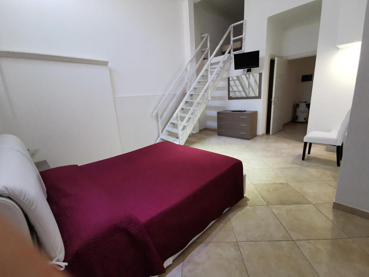Da Rocco B&B Sant Isidoro  Luaran gambar