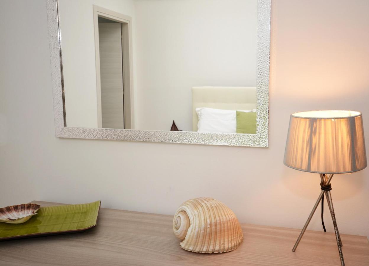Da Rocco B&B Sant Isidoro  Luaran gambar