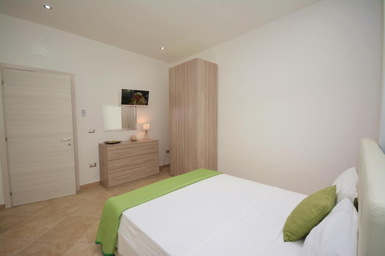 Da Rocco B&B Sant Isidoro  Luaran gambar